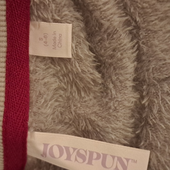 NWT HOLIDAY SWEATSHIRT - Picture 7 of 11